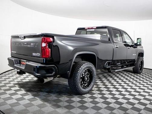 2022 Chevrolet Silverado 3500 High Country