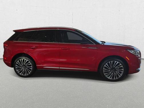 Red Carpet Metallic Tinted Clearcoat 2022 Lincoln Corsair Reserve