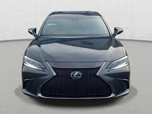 Caviar 2024 Lexus ES 300h F SPORT Handling