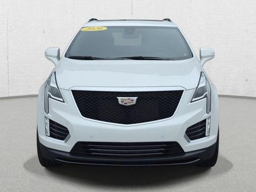 Crystal White Tricoat 2020 Cadillac XT5 Sport