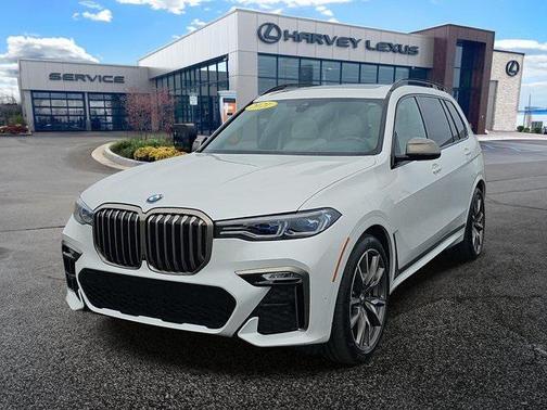 2021 BMW X7 M50i