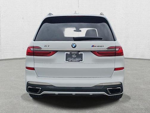 2021 BMW X7 M50i