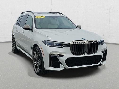 2021 BMW X7 M50i