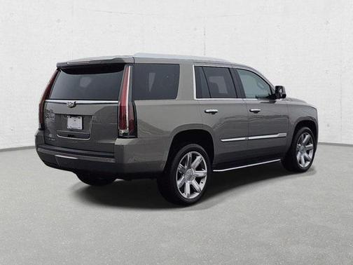 2018 Cadillac Escalade Luxury