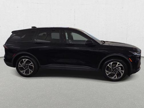 Infinite Black Metallic Clearcoat 2024 Lincoln Nautilus Premiere