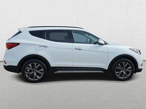 2017 Hyundai Santa Fe Sport 2.0L Turbo Ultimate