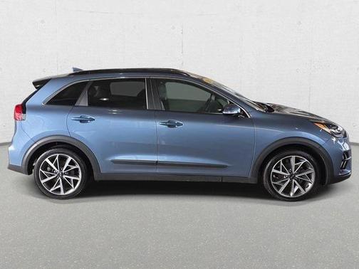 2020 Kia Niro Touring SE