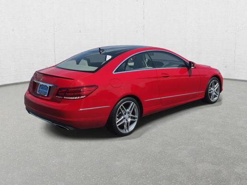 Mars Red 2014 Mercedes-Benz E-Class E 350