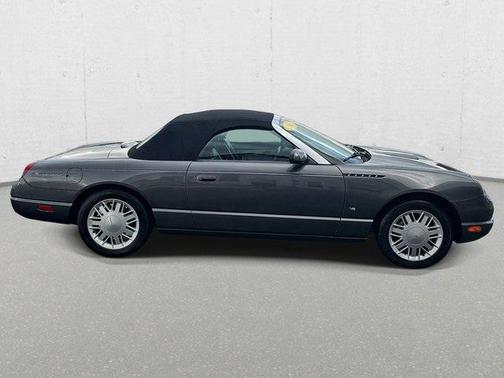 2003 Ford Thunderbird