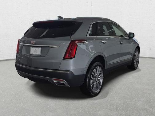 Argent Silver Metallic 2026 Cadillac XT5 Premium Luxury