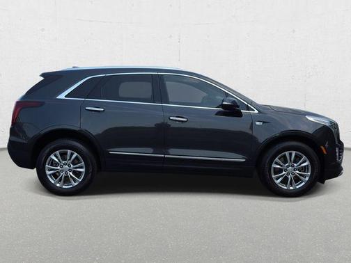 Manhattan Noir Metallic 2020 Cadillac XT5 Premium Luxury