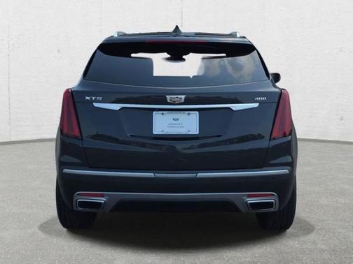 Manhattan Noir Metallic 2020 Cadillac XT5 Premium Luxury