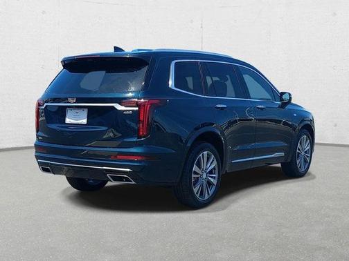 2025 Cadillac XT6 Premium Luxury AWD