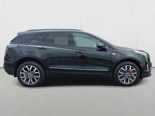 2025 Cadillac XT5 Sport