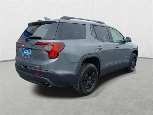 2022 GMC Acadia AWD AT4