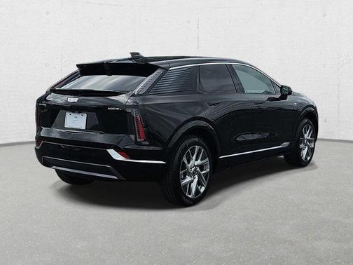 2025 Cadillac OPTIQ Luxury 1 AWD