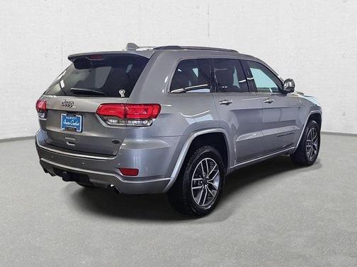 2020 Jeep Grand Cherokee Overland