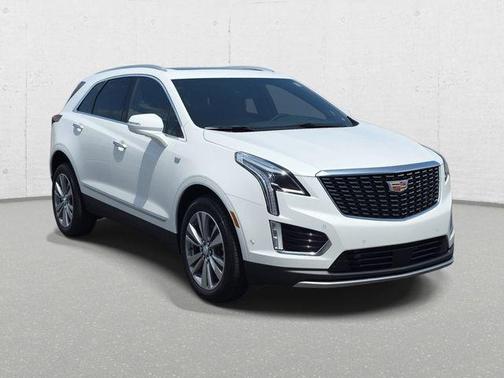 Crystal White Tricoat 2026 Cadillac XT5 Premium Luxury