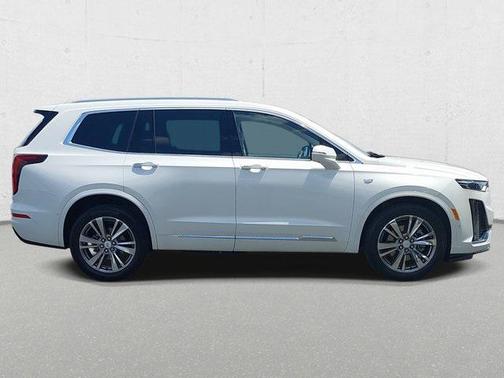 2022 Cadillac XT6 Premium Luxury AWD