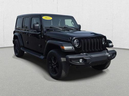 Black Clearcoat 2022 Jeep Wrangler Unlimited Sahara