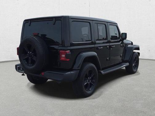 Black Clearcoat 2022 Jeep Wrangler Unlimited Sahara