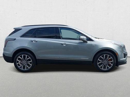 2025 Cadillac XT5 Sport