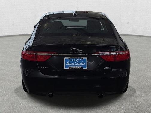Ultimate Black Metallic 2017 Jaguar XF 35t Prestige