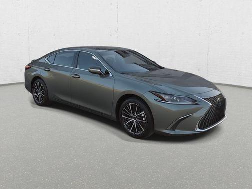 2025 Lexus ES 300h Base