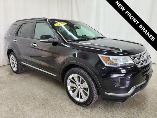 Photo 3 of 46 of 2019 Ford Explorer Limited