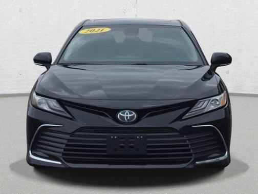 Midnight Black Metallic 2021 Toyota Camry Hybrid XLE