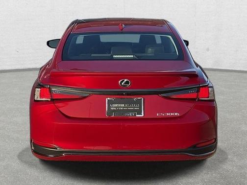 2025 Lexus ES 300h Base