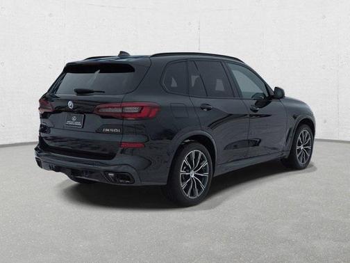 2023 BMW X5 M50i