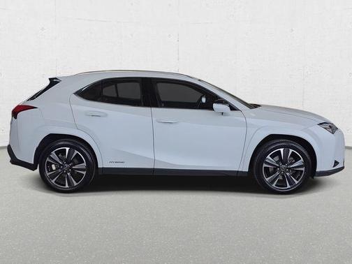 2022 Lexus UX 250h Base