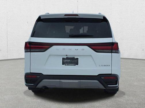 2022 Lexus LX 600 Luxury