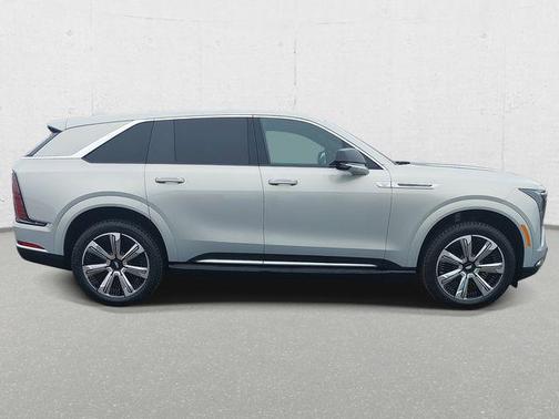 2025 Cadillac Escalade IQ Luxury 2