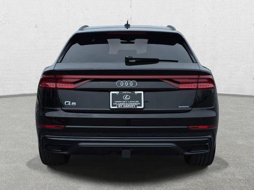 Mythos Black Metallic 2023 Audi Q8 55 Prestige