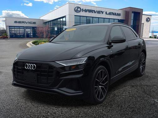 Mythos Black Metallic 2023 Audi Q8 55 Prestige