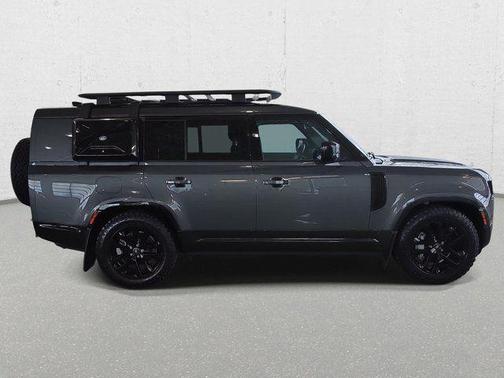 2024 Land Rover Defender Outbound