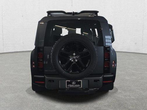 2024 Land Rover Defender Outbound