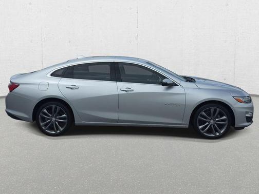 Silver Ice Metallic 2020 Chevrolet Malibu Premier