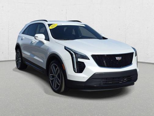 Crystal White Tricoat 2023 Cadillac XT4 Sport