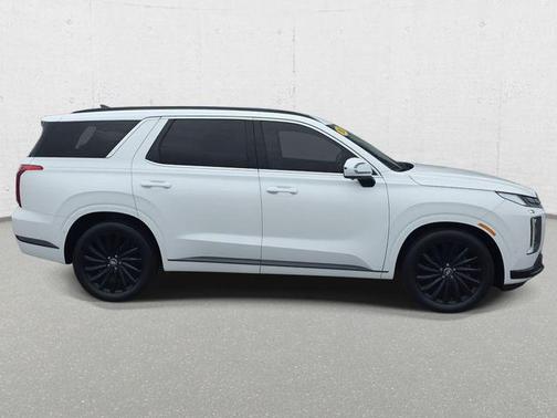 Hyper White 2024 Hyundai PALISADE Calligraphy Night Edition