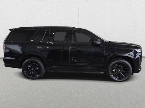 2023 Cadillac Escalade Luxury