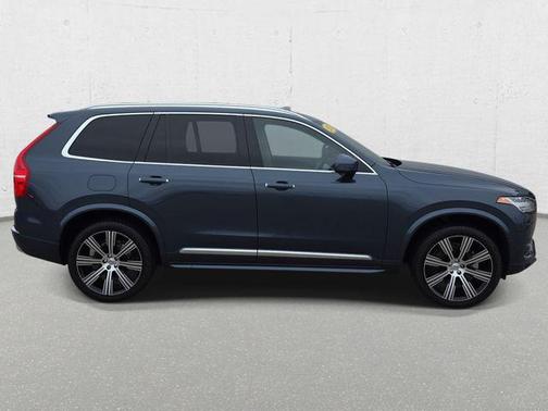 Denim Blue Metallic 2022 Volvo XC90 T6 Inscription