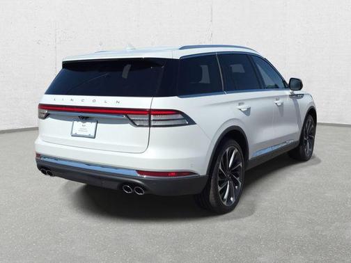 Pristine White Metallic Tri-Coat 2023 Lincoln Aviator Reserve AWD