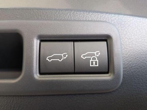 Iridium 2026 Lexus RX 450h+ Base