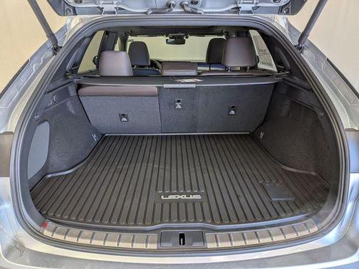 Iridium 2026 Lexus RX 450h+ Base