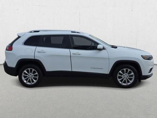 Bright White Clearcoat 2019 Jeep Cherokee Latitude