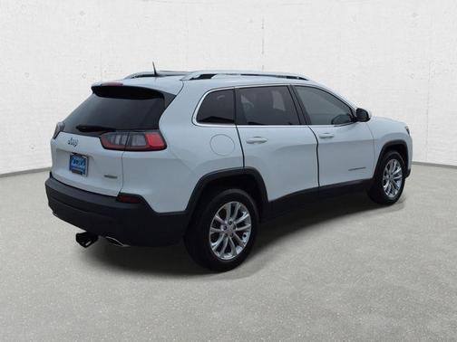 Bright White Clearcoat 2019 Jeep Cherokee Latitude