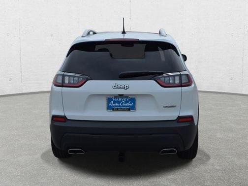 Bright White Clearcoat 2019 Jeep Cherokee Latitude